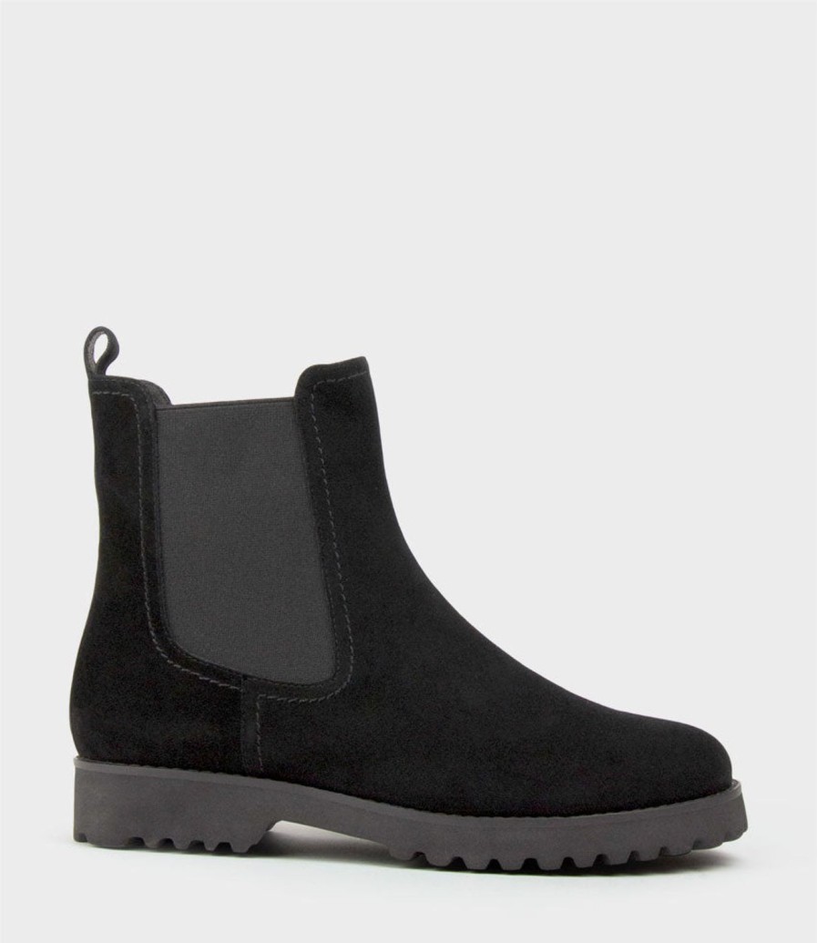 Edward Meller Wyatt Chukka Boot On Rubber Sole In Black Suede Wholesale