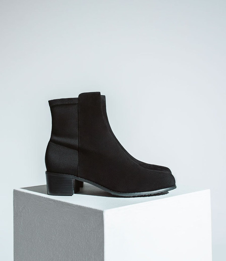 Edward Meller Wiley Half And Half Ankle Boot In Black Suede Online