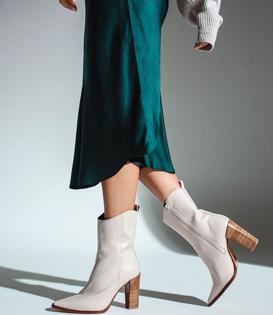 Edward Meller Xena Western Ankle Boot In Ivory Wholesale