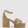 Edward Meller Retro90 Exaggerated Platform Sandal In Camel Suede New