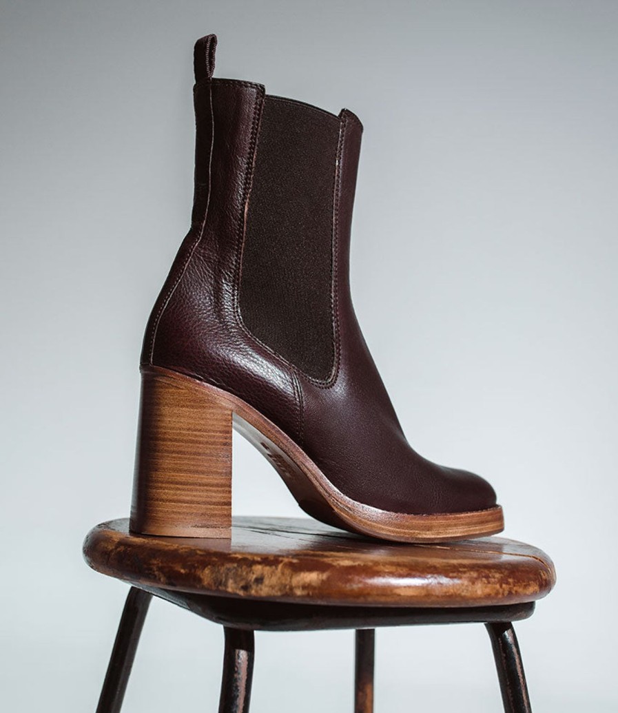 Edward Meller Zurra Block Heel Chukka Boot In Brown Best