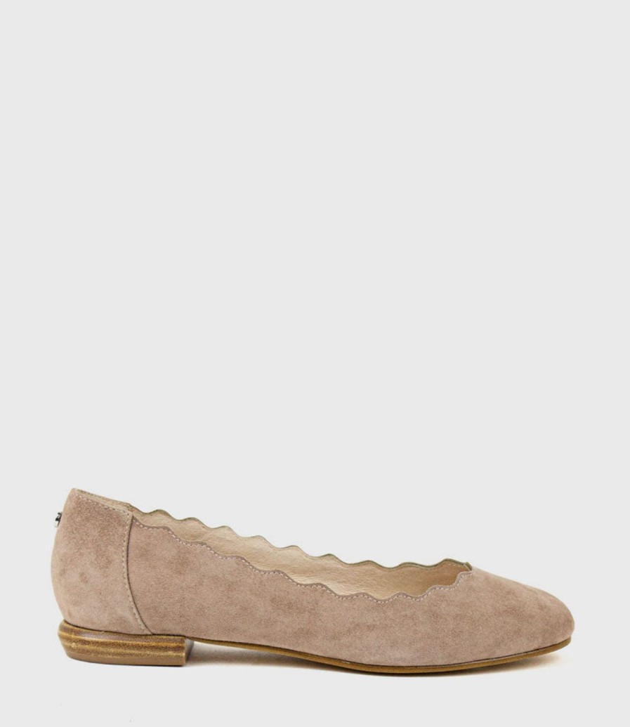 Edward Meller Fara Scalloped Ballet Flat In Nude Suede Online