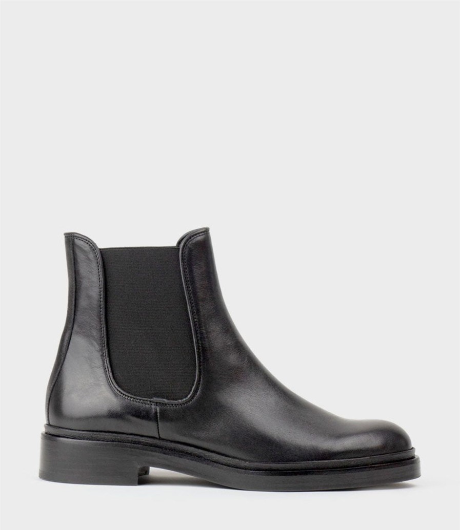 Edward Meller Wyn Chelsea Boot On Exaggerated Sole In Black Hot