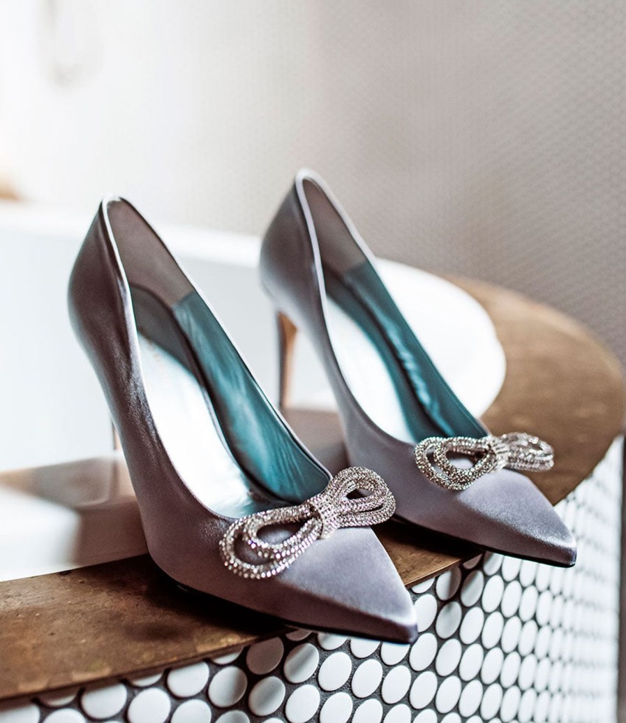 Edward Meller Astiria90 Pump With Crystal Bow In Silver Satin Wholesale